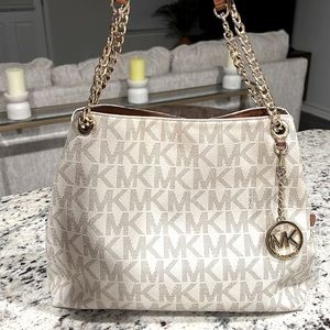 Michael kors logo shoulder purse
